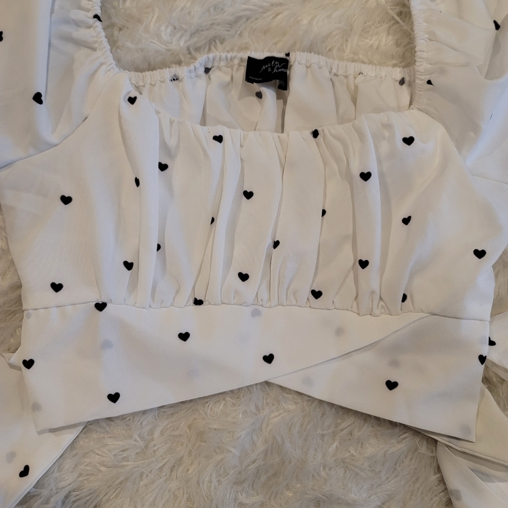 Milk & Honey Boutique puff Sleeves heart wrap crop top s… - Picture 9 of 17